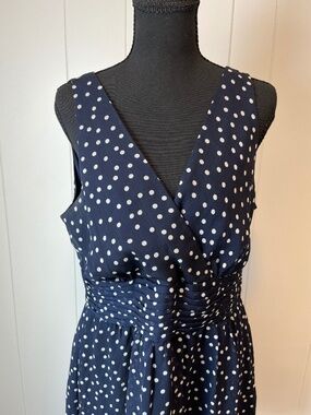 Sleeveless Figure Flattering Polka Dot Dress sz ? George Me Like New